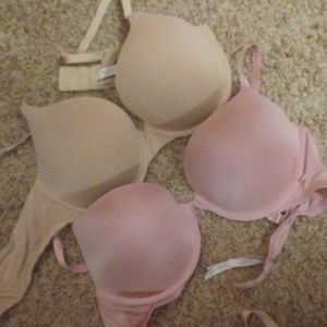 2 Victoria secret wear everywhere pushup bras